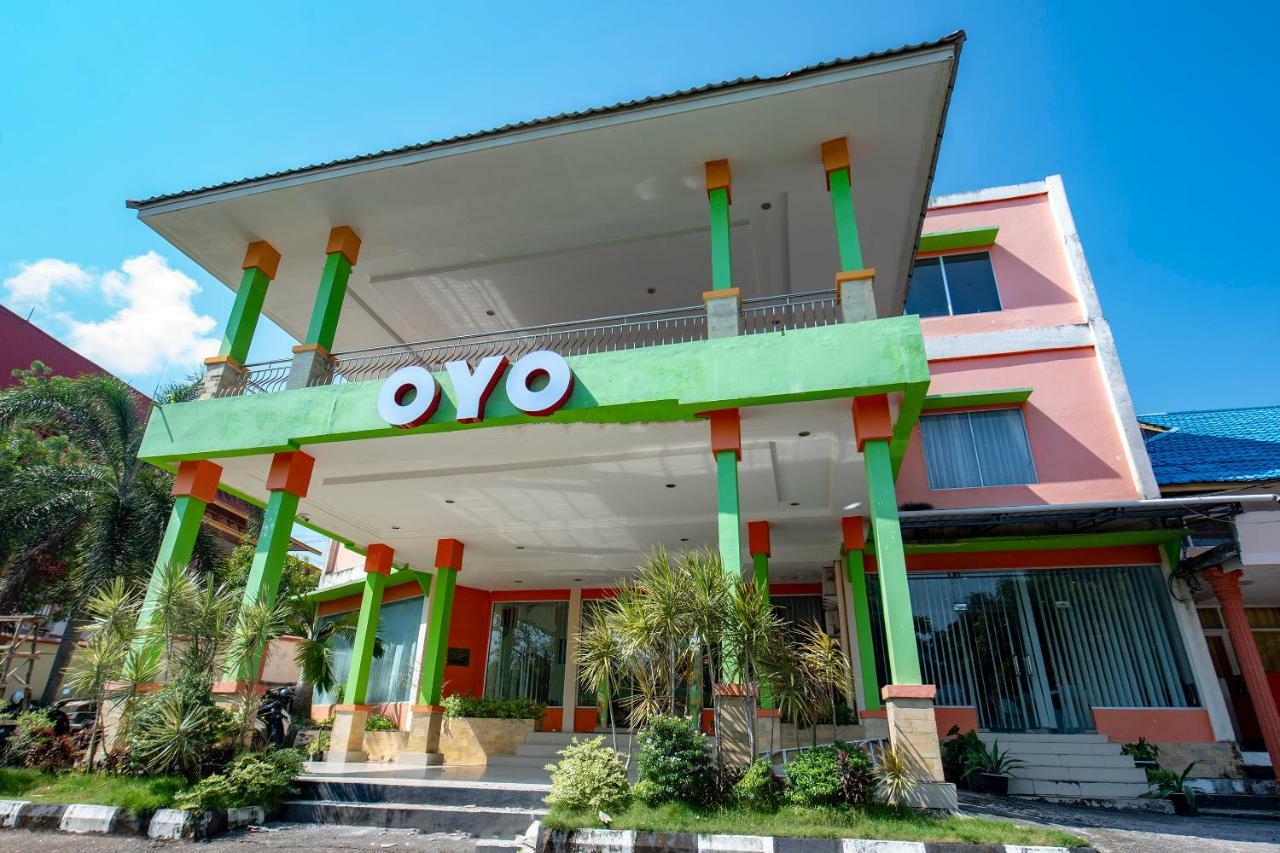 Oyo 1164 Edotel Mahligai By Smkn 2 טאנג'ונג פינאנג מראה חיצוני תמונה